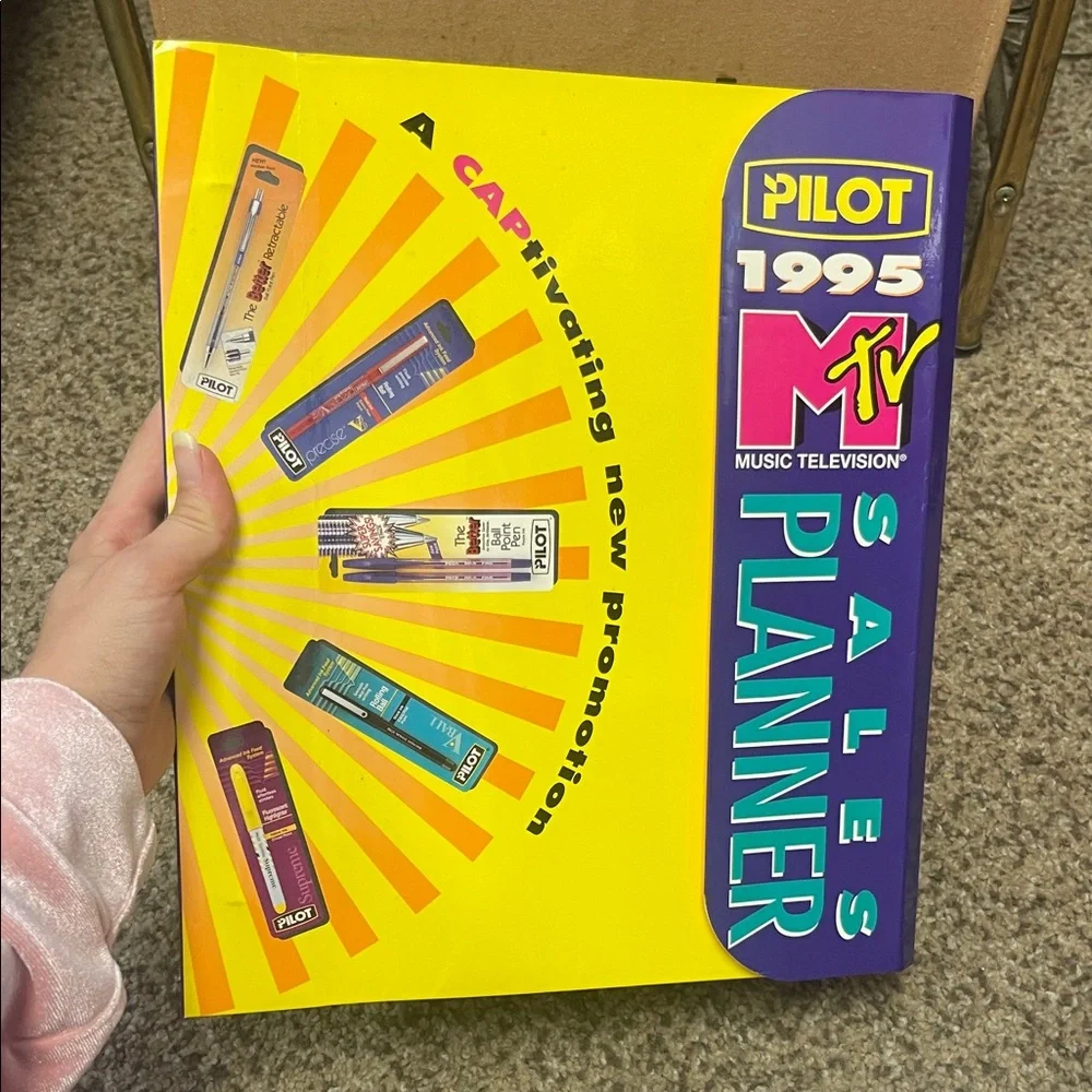 Vintage 1995 MTV Yellow and Purple Sales Planner Binder